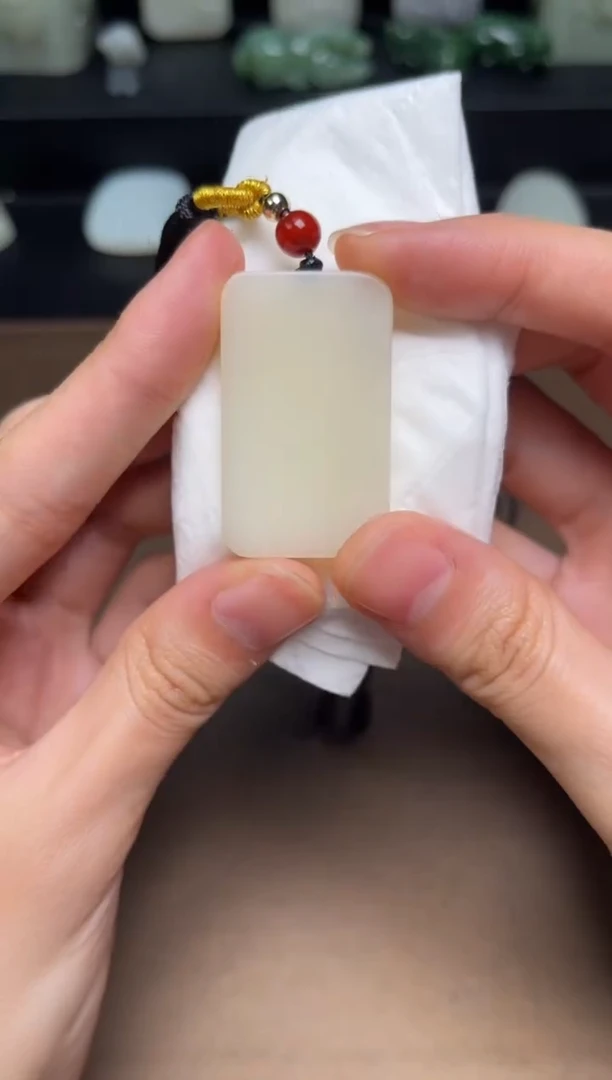 和田玉未镶嵌颈饰12