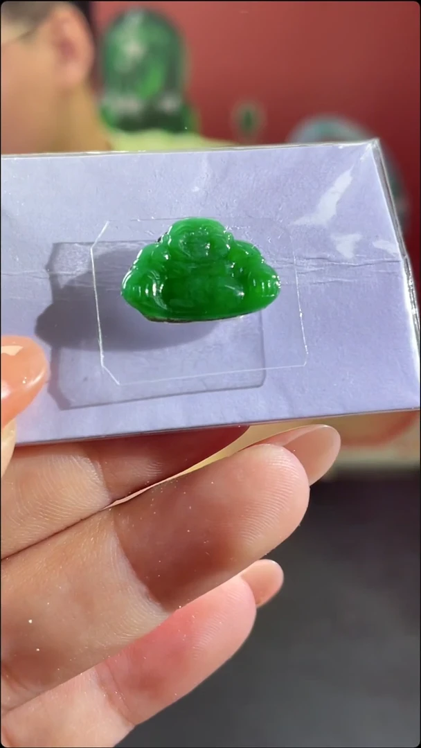 定制翡翠未镶嵌佛公