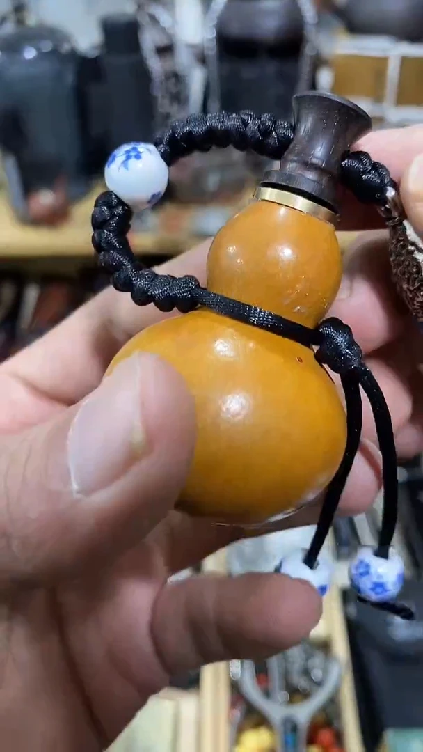 瓷片闪购商品  如图所示