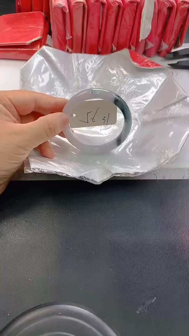 未镶嵌手镯翡翠31