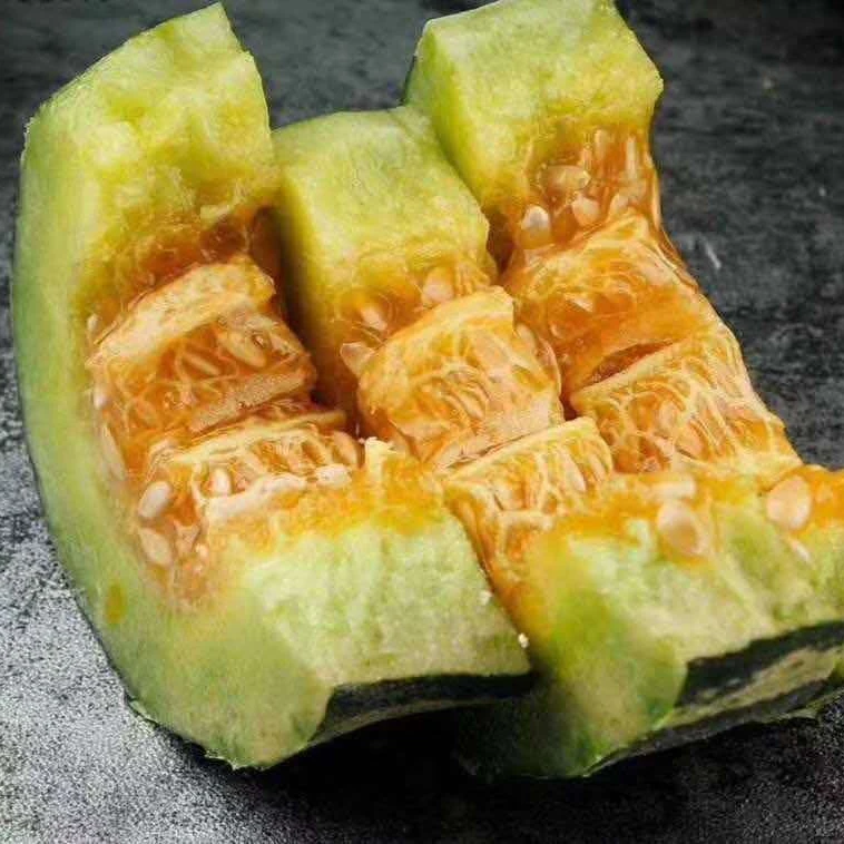 【新疆吐鲁番产地直发 】新疆羊角蜜博洋蜜瓜 应季水果