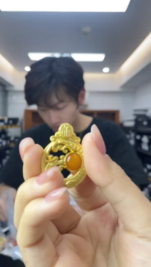 未镶嵌蜜蜡裸石多样性一件发货