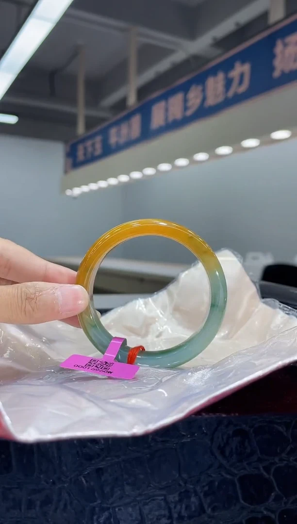 未镶嵌手镯翡翠3