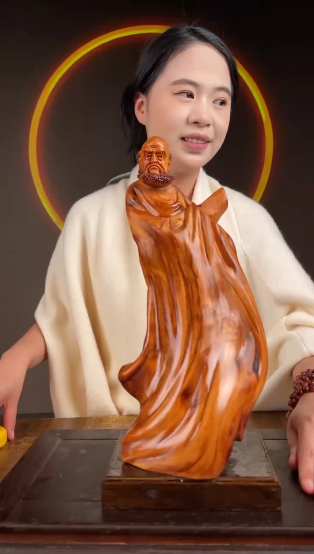 柏木（崖柏）手工摆件,先抢先得!编号:168