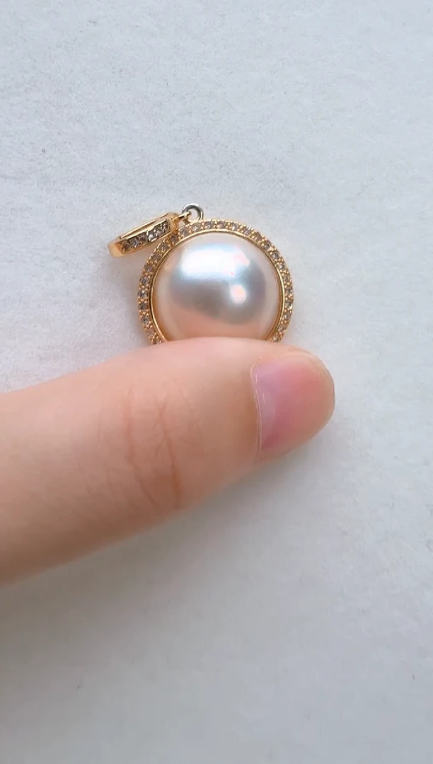 颈饰合金拼合珍珠（马贝珠）金色太阳花