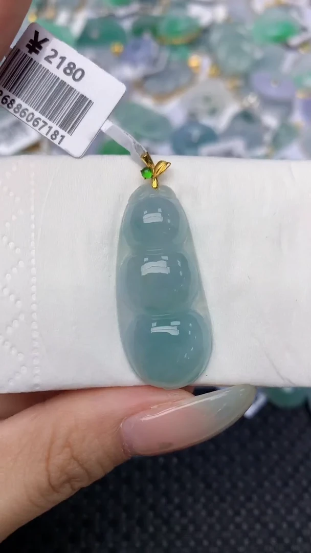 翡翠18K金镶嵌颈饰天然翡翠a货