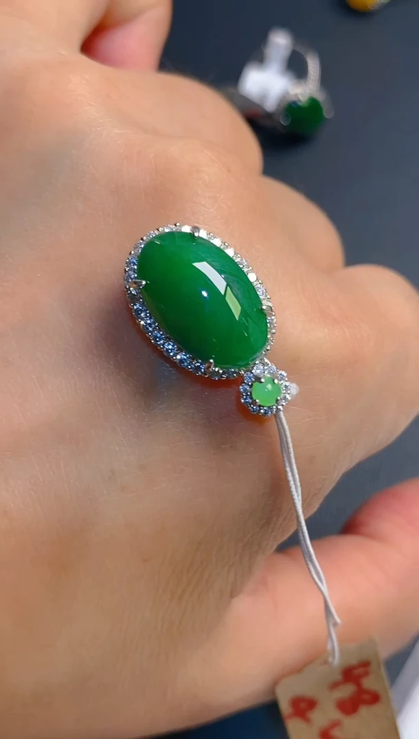 翡翠银S925镶嵌耳饰天然
