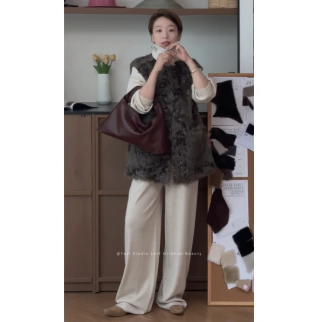 【琥珀银河】奢暖娇嫩小湖羊细腻丝绸波光天然卷毛皮草马甲25330020