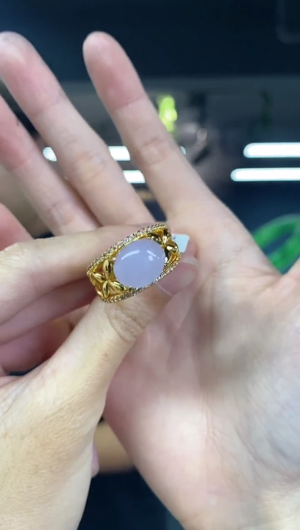 翡翠戒指未镶嵌多样性发其一颜色微差
