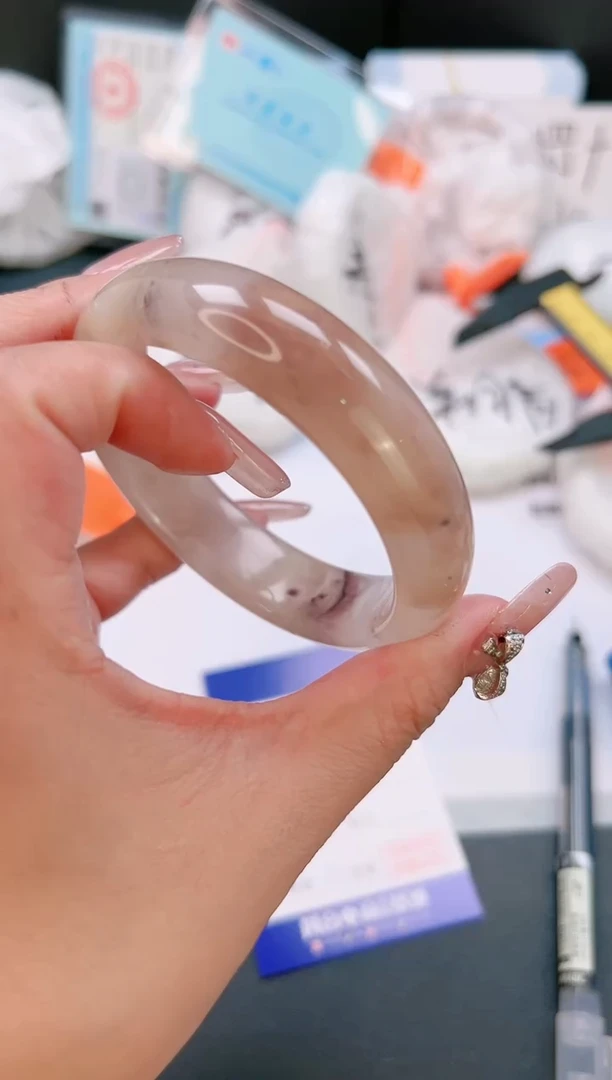 未镶嵌手镯石英质玉03T117-58