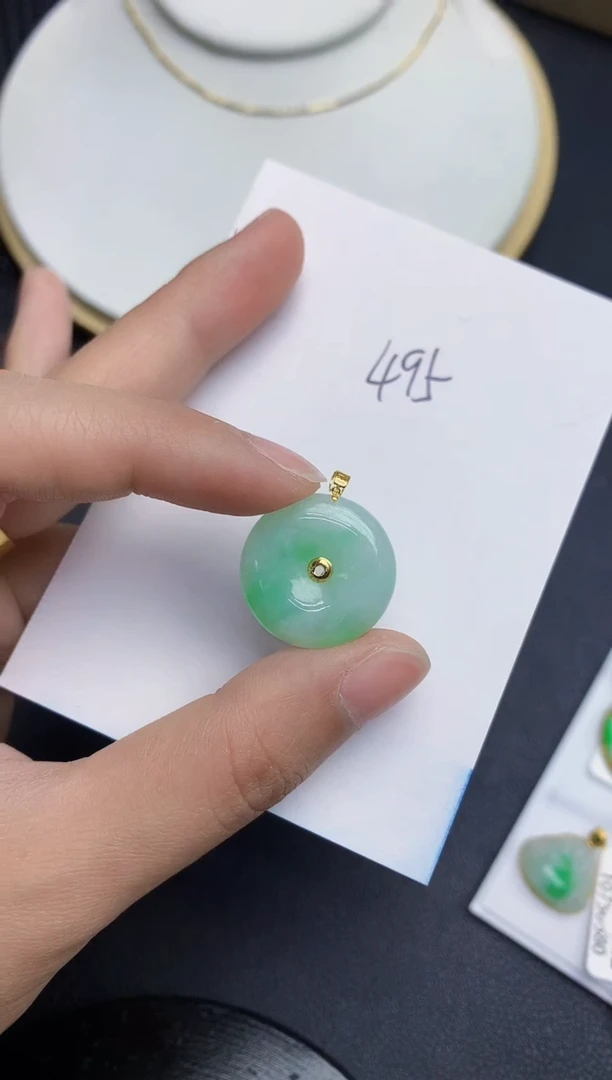 【闪购商品】翡翠颈饰18K金镶嵌000000000