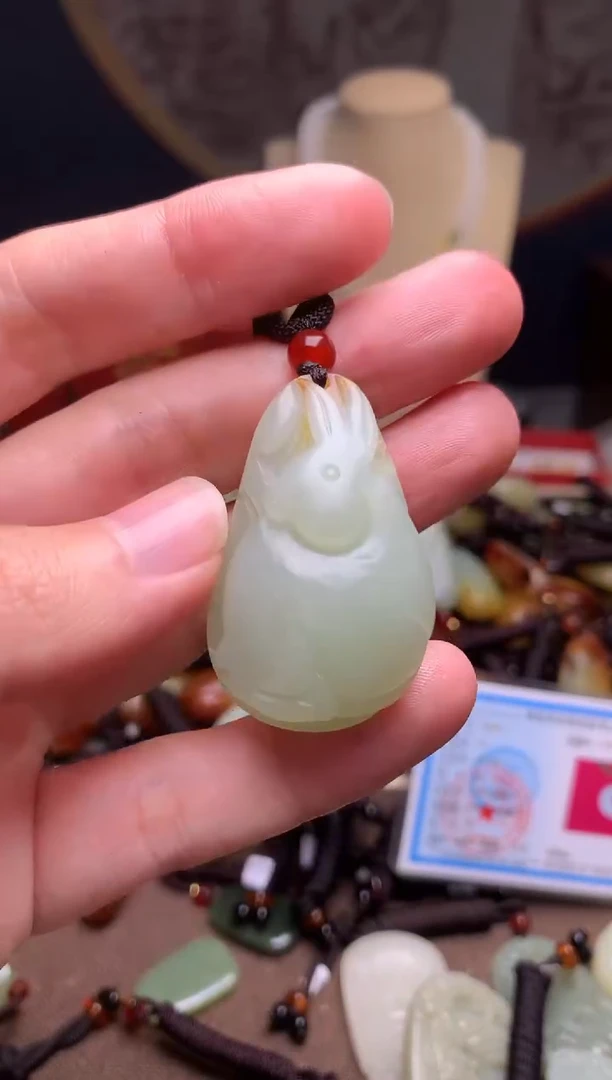 颈饰未镶嵌和田玉新疆料青海料清水和田玉吊坠