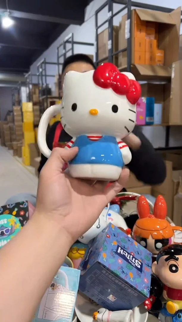【闪购商品】杯陶瓷条纹kt全身杯