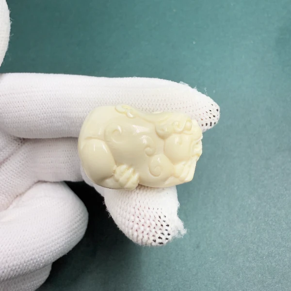 D1203天然猛犸牙貔貅摆件 支持鉴定 假一罚四