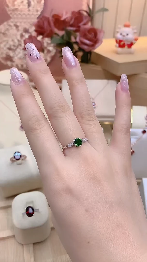 银S925镶嵌透辉石戒指透辉石