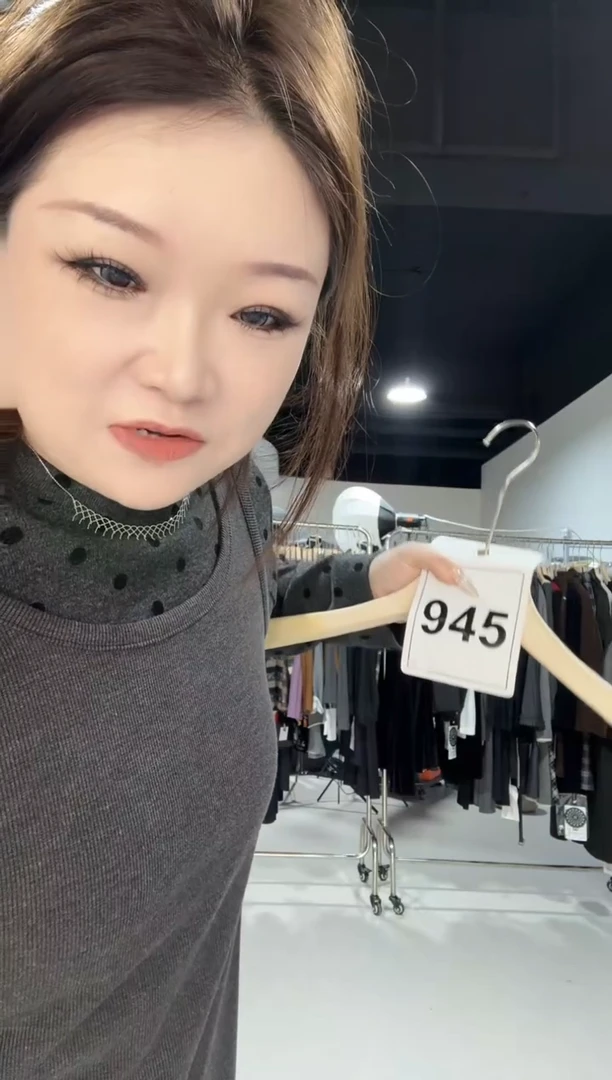 945 --小花宽松连衣裙--灰色