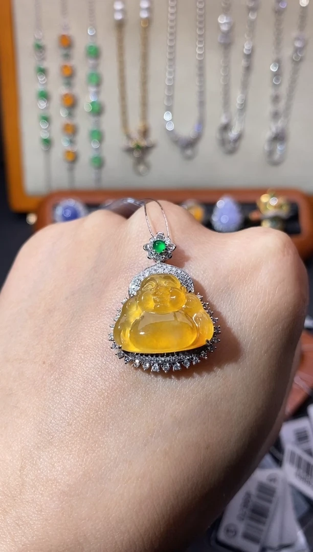 【闪购商品】翡翠颈饰18K金镶嵌吊坠