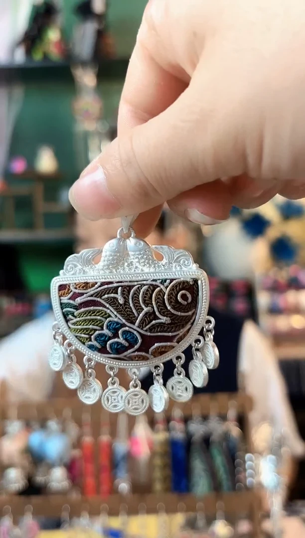 织绣彩云南阁非遗老绣551