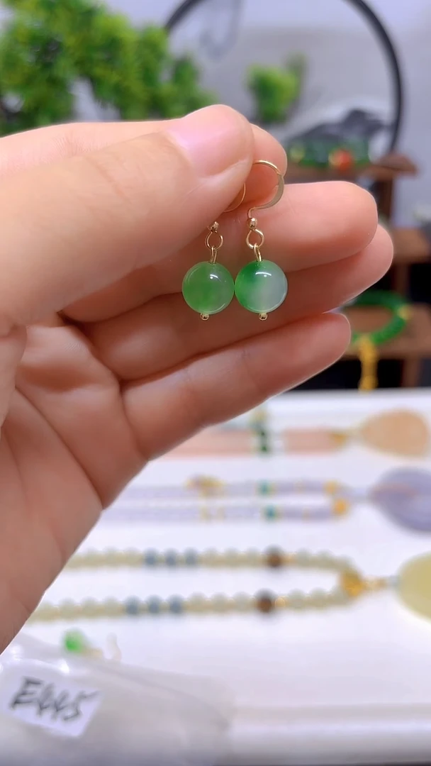 翡翠14K金镶嵌耳饰E445