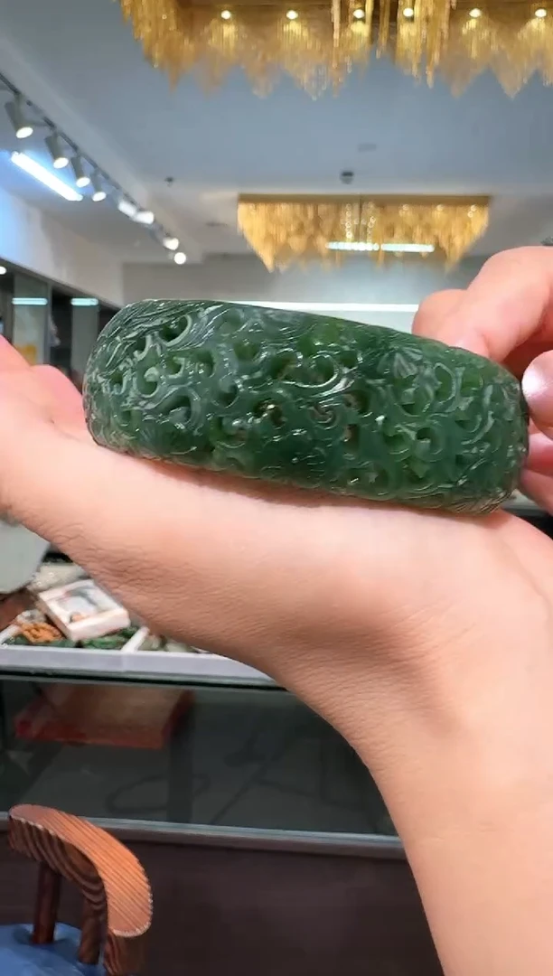未镶嵌手镯和田玉手镯63