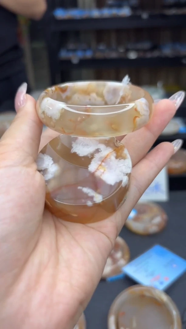 石英质玉手镯未镶嵌1344(54圈赠送镯心)