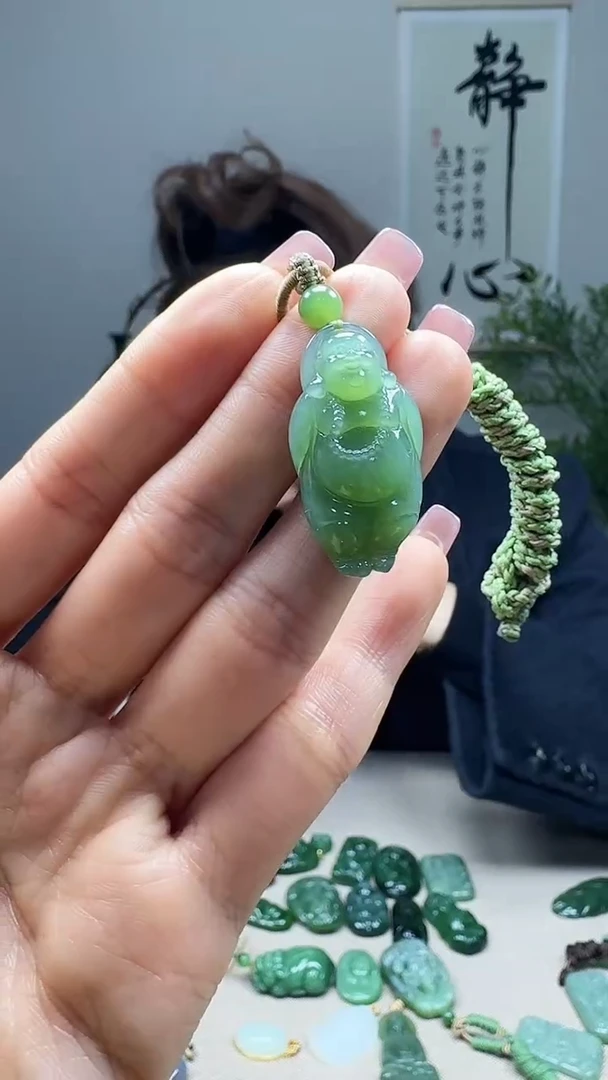 未镶嵌和田玉挂件1