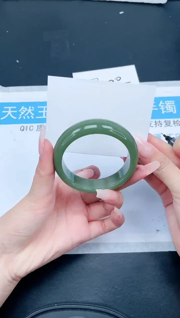 【闪购商品】石英质玉手镯未镶嵌54-55