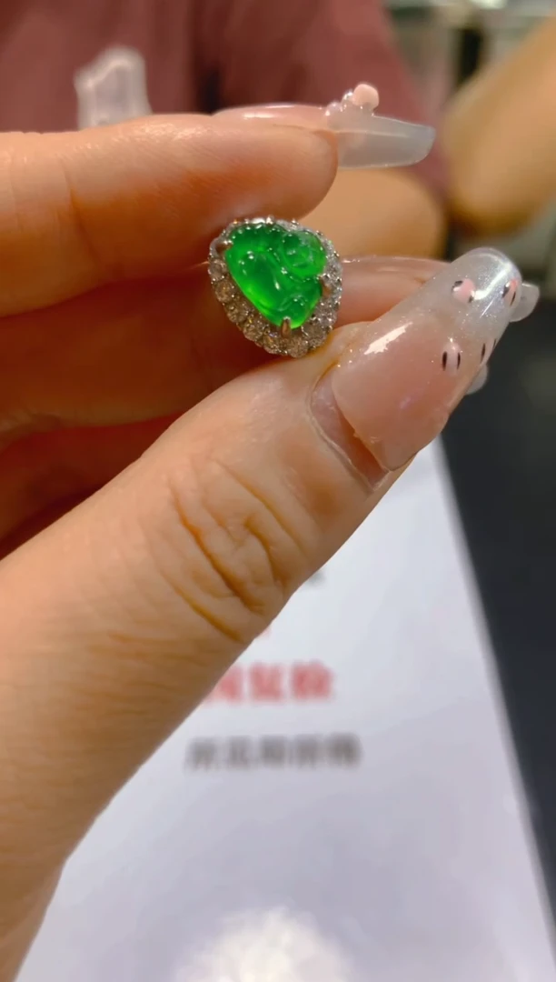 未镶嵌戒指翡翠多样性发一