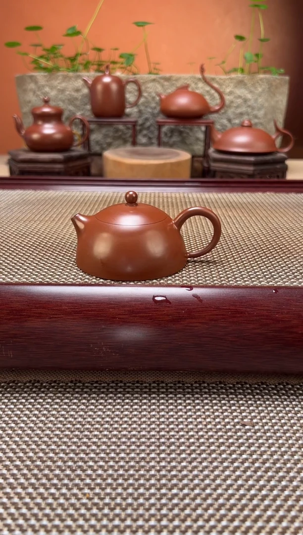 茶壶紫砂超薄胎 半月壶 陈腐老朱泥 纯手制