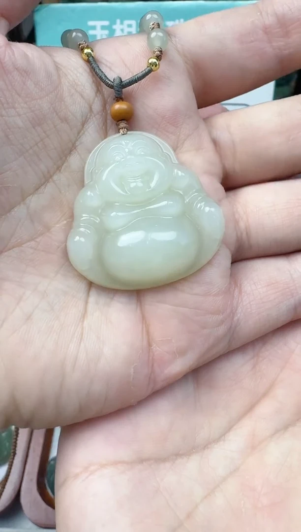 和田玉未镶嵌颈饰35mm蜂蜜水佛公