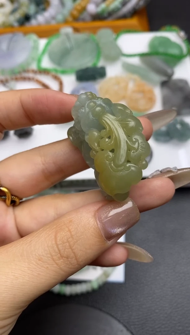 未镶嵌定制翡翠翡翠毛货~