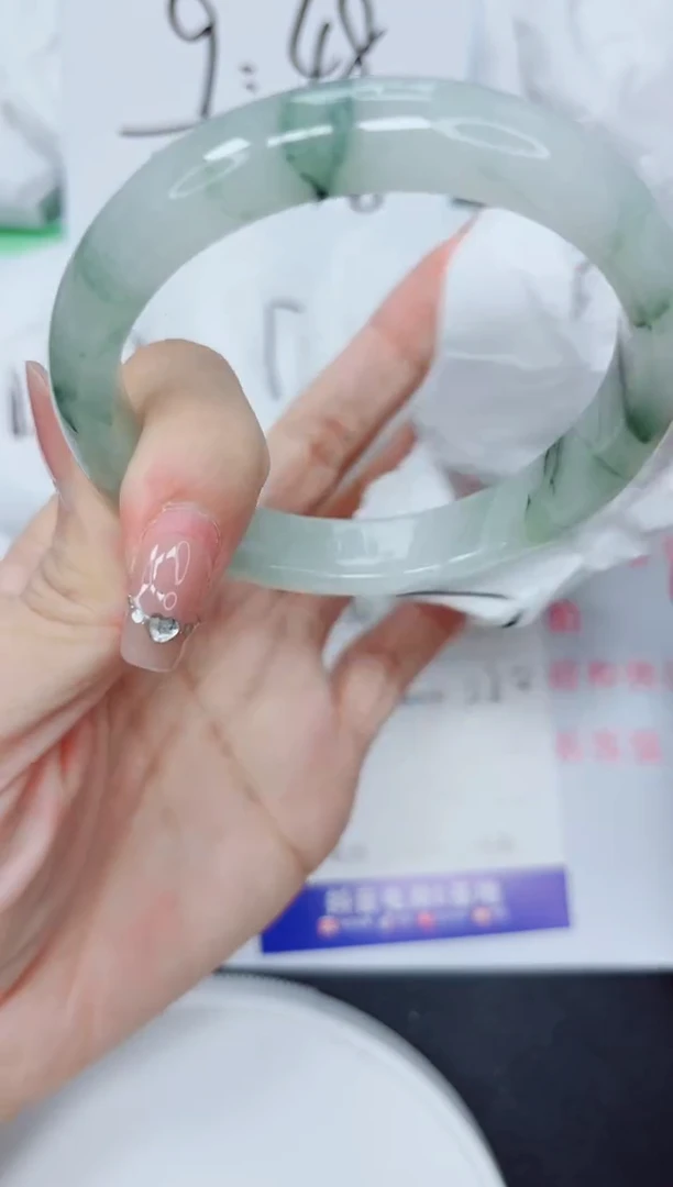 石英质玉手镯未镶嵌50-56.6