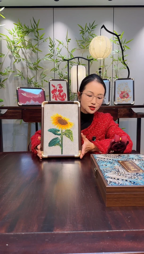 布非遗刺绣摆台，手工艺术藏品！