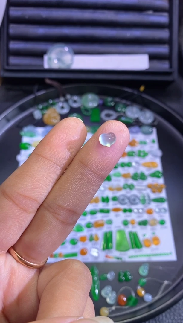 未镶嵌挂件翡翠爱心