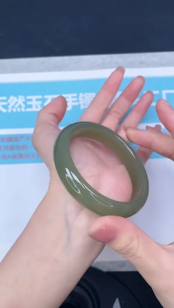未镶嵌手镯石英质玉m64/5859