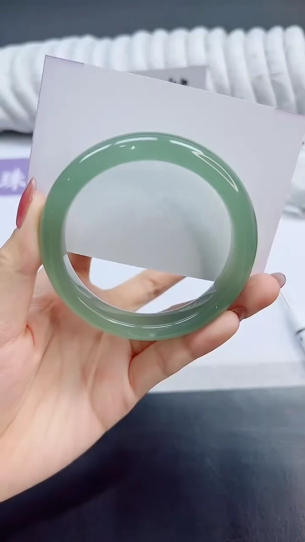 未镶嵌手镯石英质玉13/62.7