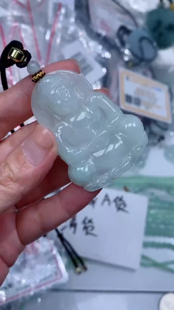 颈饰未镶嵌翡翠吊坠