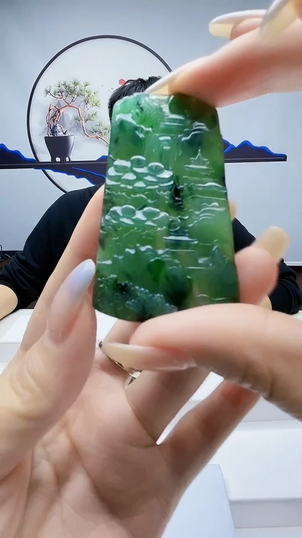 未镶嵌定制翡翠毛货挂件57