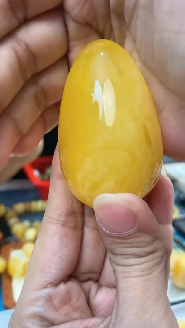 【闪购商品】蜜蜡裸石未镶嵌天然琥珀蜜蜡水滴