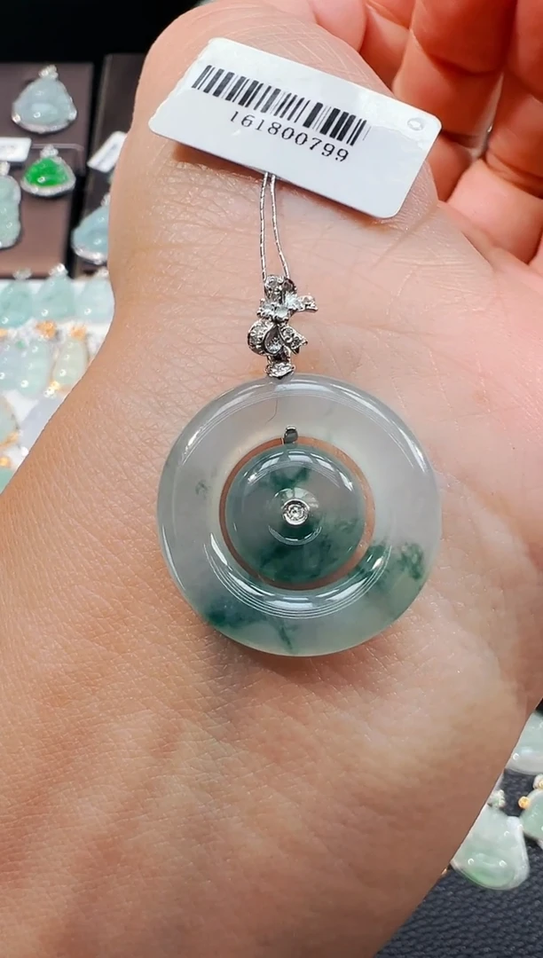 吊坠(不含链)18K金镶嵌翡翠甜甜圈吊坠799