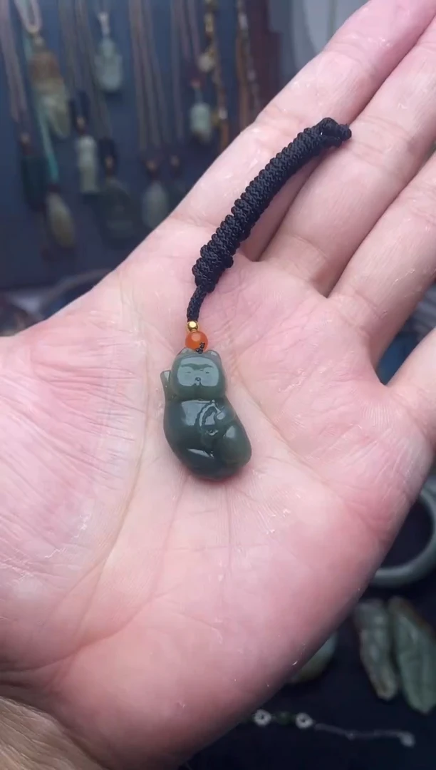 颈饰未镶嵌和田玉1