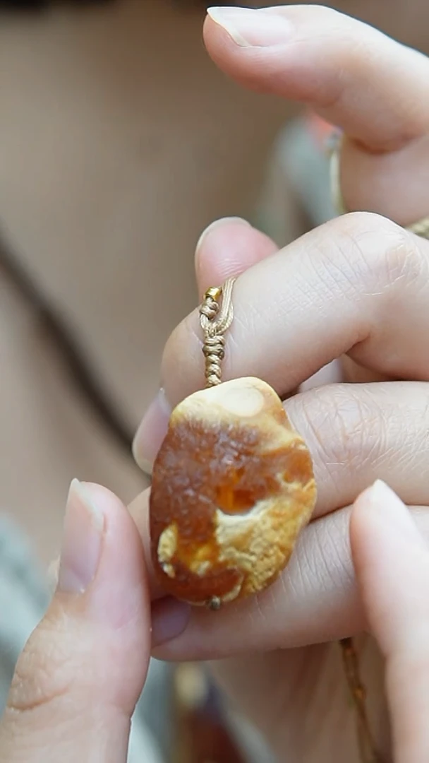 【闪购商品】琥珀裸石未镶嵌原石