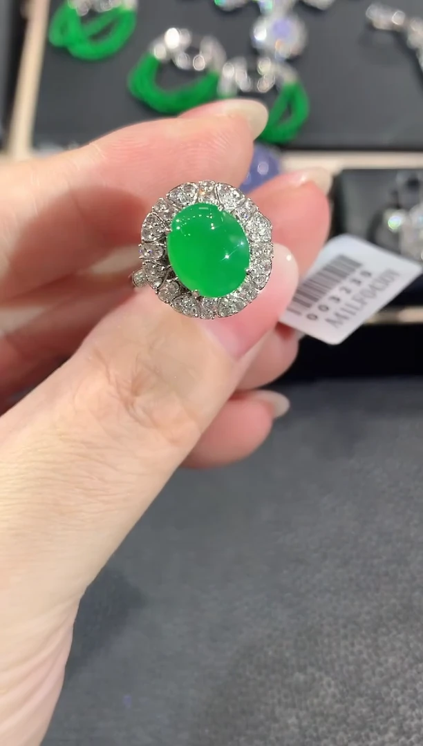 18K金镶嵌戒指翡翠D7
