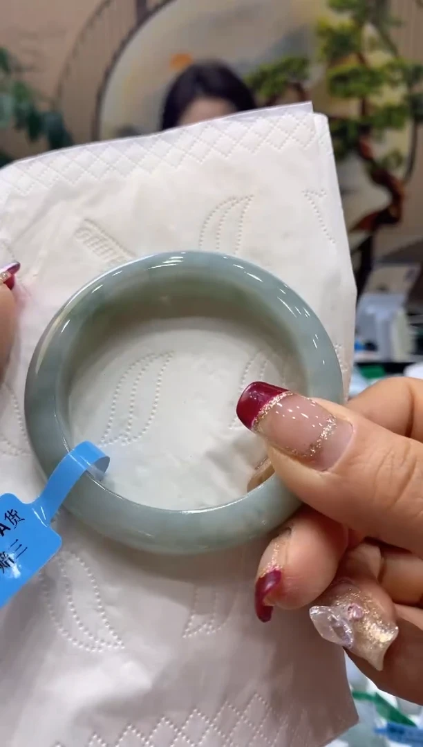 【闪购商品】翡翠手镯未镶嵌99905678