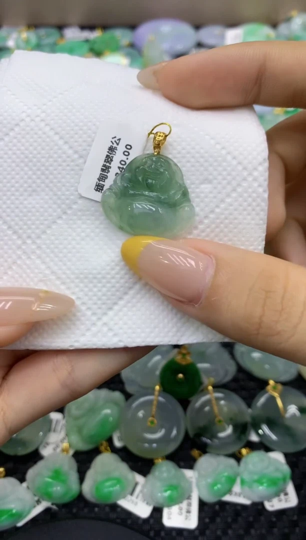 颈饰未镶嵌翡翠天然缅甸翡翠A货