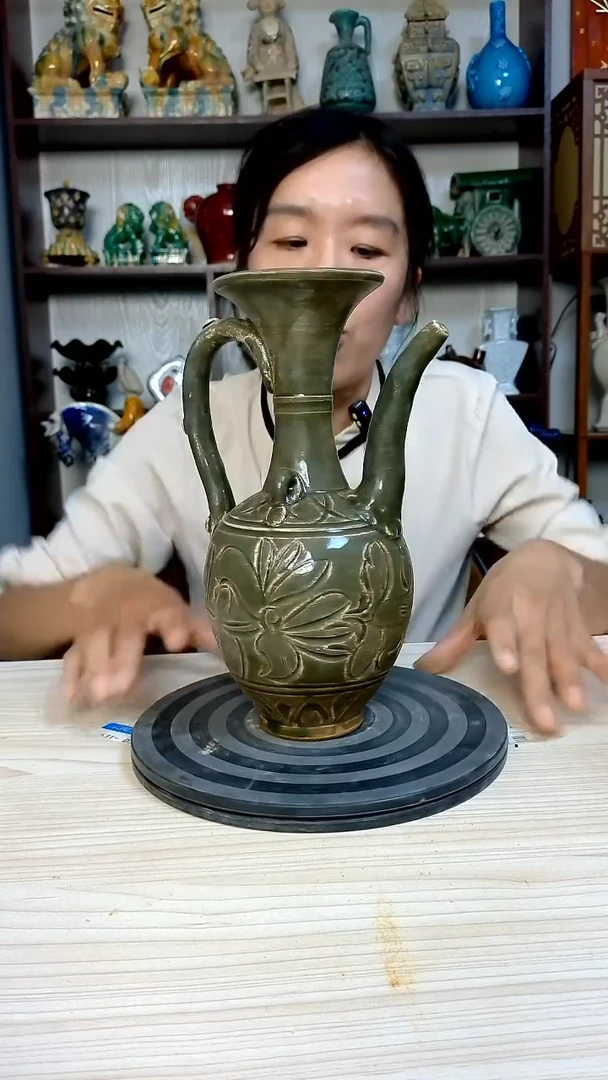 经典精美复古风格瓷器