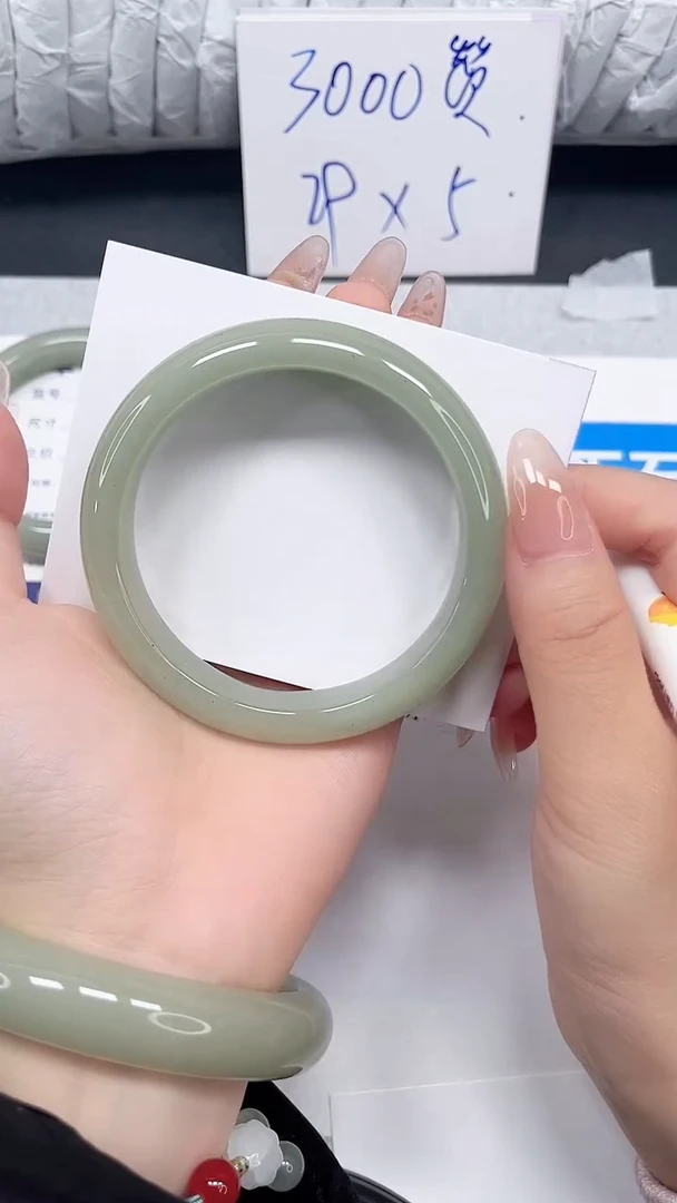 未镶嵌手镯石英质玉71-58.6