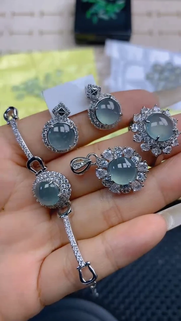 定制翡翠未镶嵌天然翡翠蛋面43