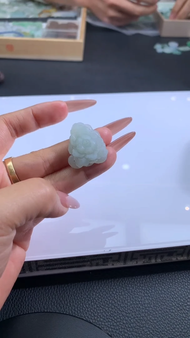 【闪购商品】定制翡翠未镶嵌翡翠
