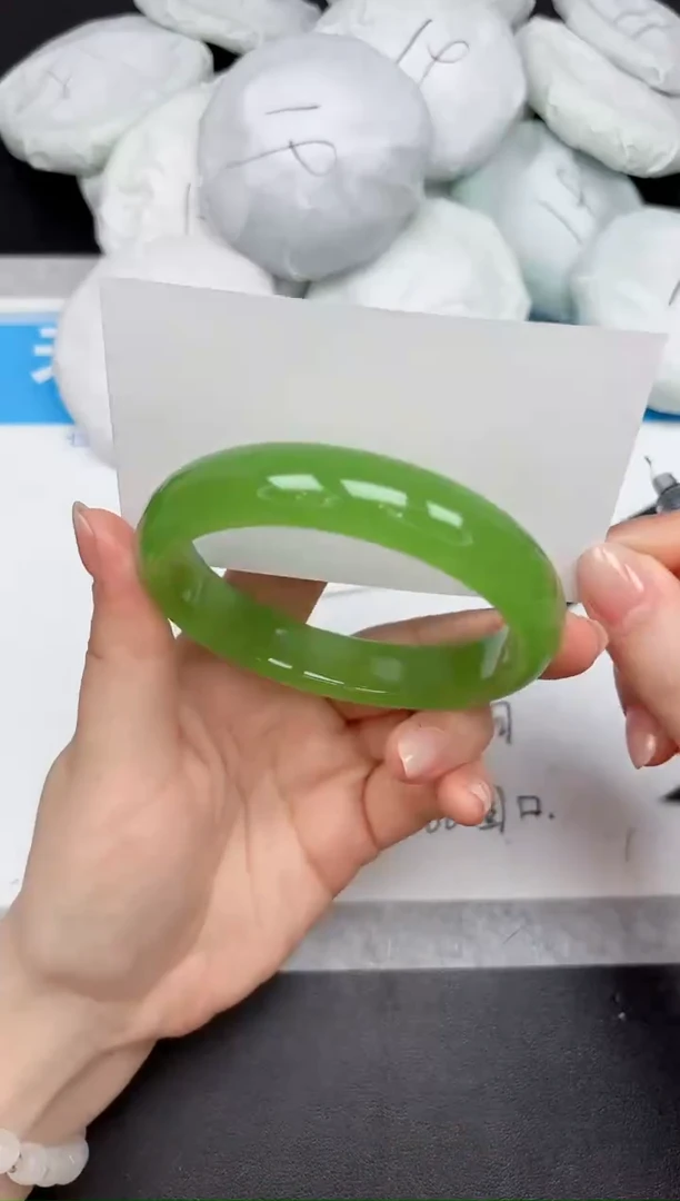 未镶嵌手镯石英质玉190/6263